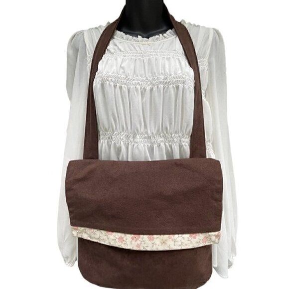 Magnolia Brown Crossbody Flap Over Shoulder Bag  Pink Floral Women’s M CUTE BOHO - Picture 2 of 13